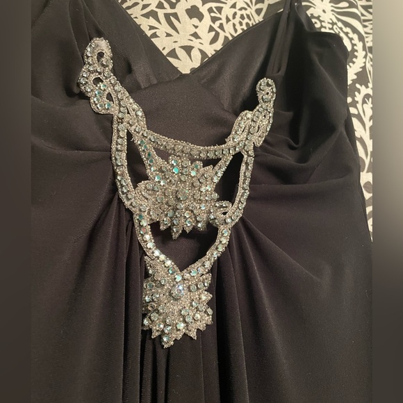 Black Jewel Evening Gown- RUNS SMALL - Picture 5 of 8